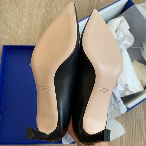 Stuart Weitzman Mira Mules (Low Heels) Black NIB - Picture 2 of 7